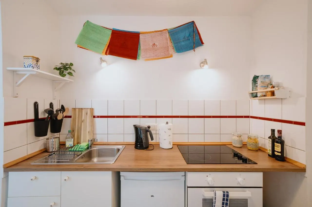 Cozy Home In Berlin Schoneberg - Perfect & Quiet Location
